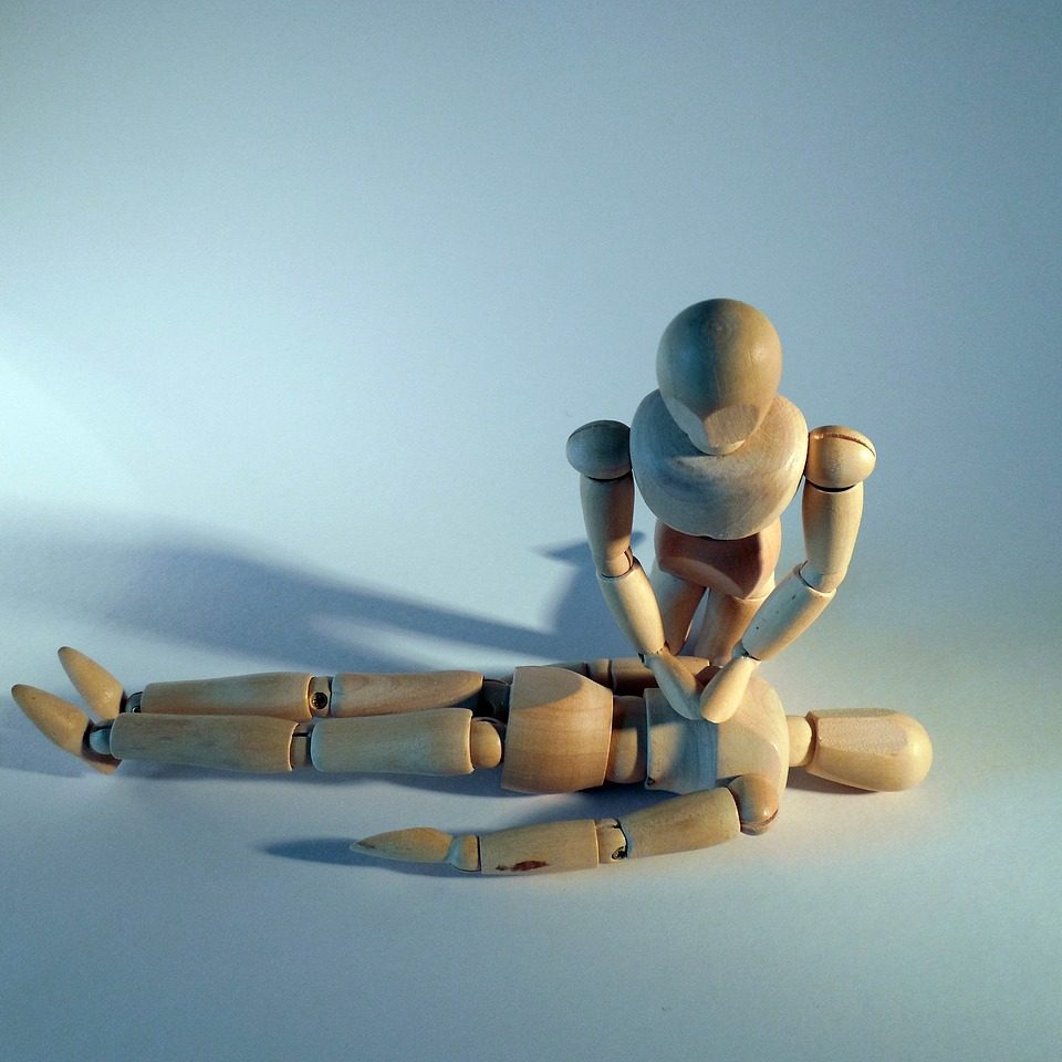 first-aid-g25e90a87b_1280